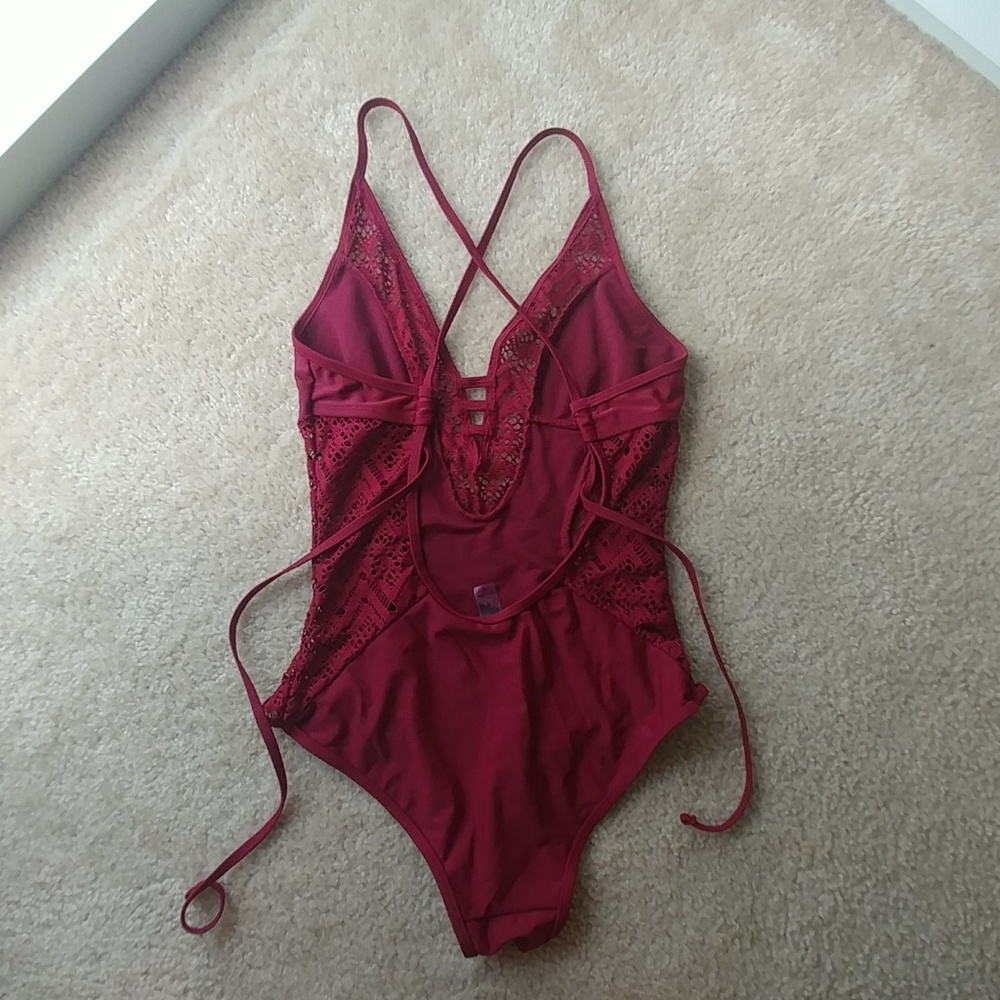 Swimsuit - Picture 2 of 3